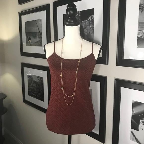 LOFT Tops - ⭐️ Final price LOFT outlet burgundy embossed tank
